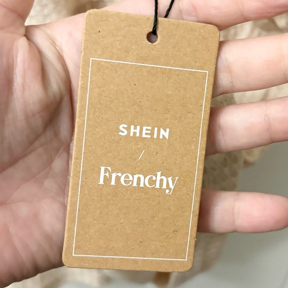 ➕ NWT SHEIN Curve Frenchy Cream Waffle Knit Peplum Top Women’s Plus Size 1X - Picture 5 of 8